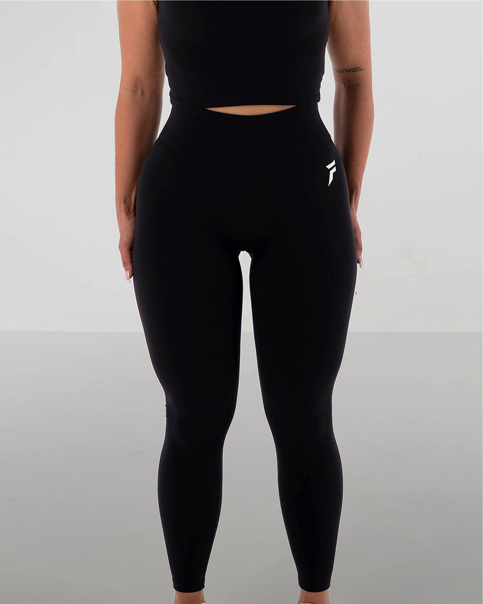 Core Legging Zwart